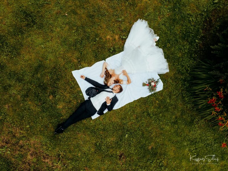 Laura & Edgars