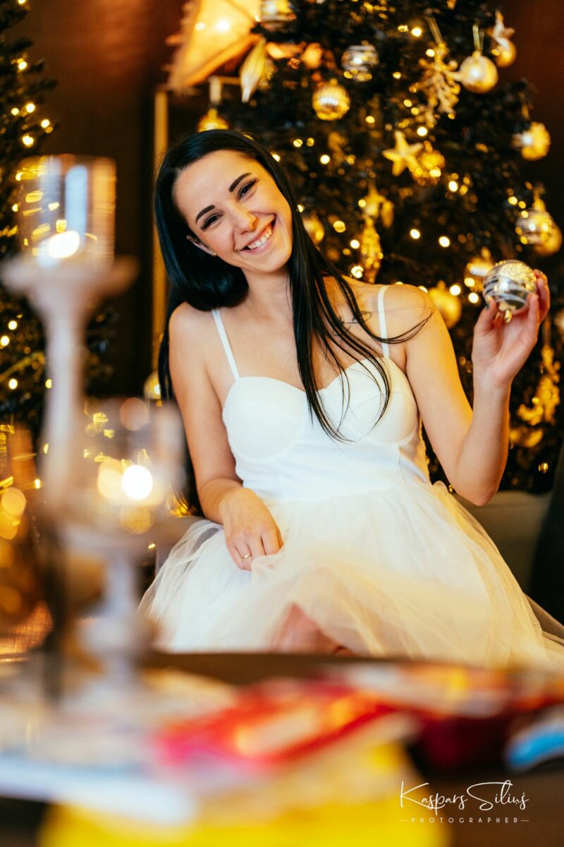 Laura, Dārta un Elvijs
