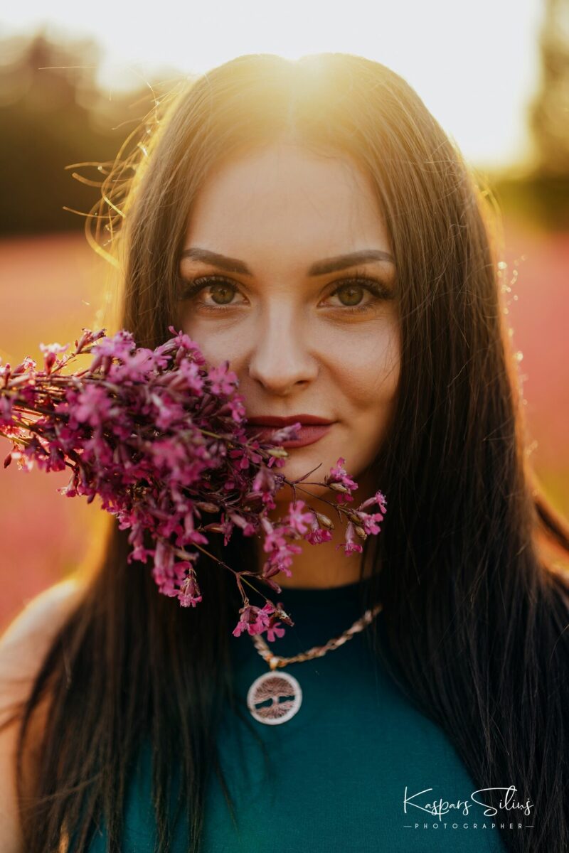 Una