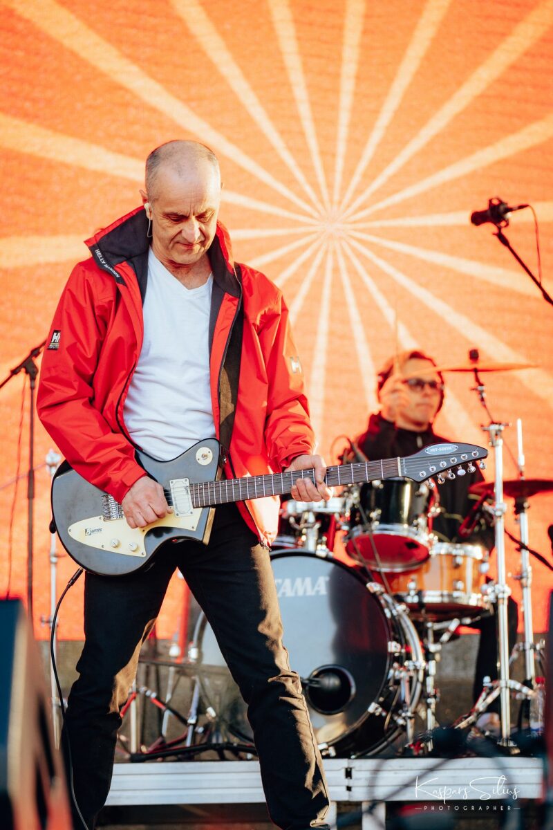 Jēkabpils varoņu godināšana un grupa Jumprava