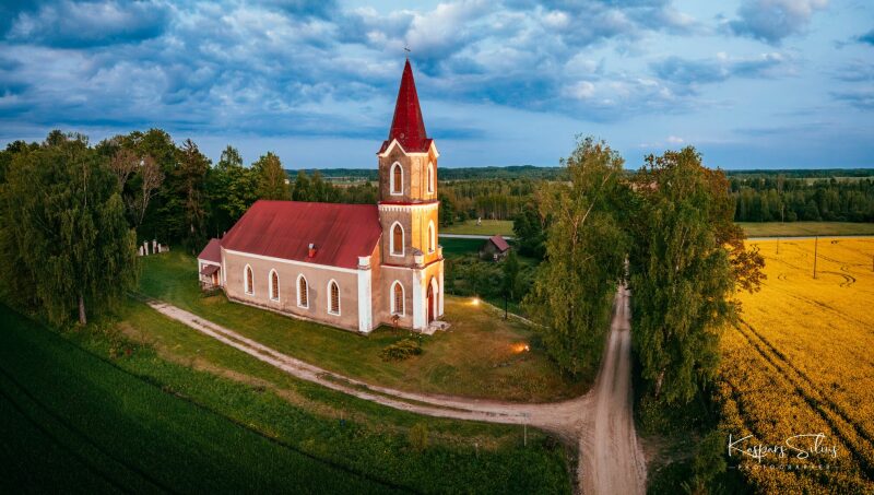 Seces luterāņu baznīca