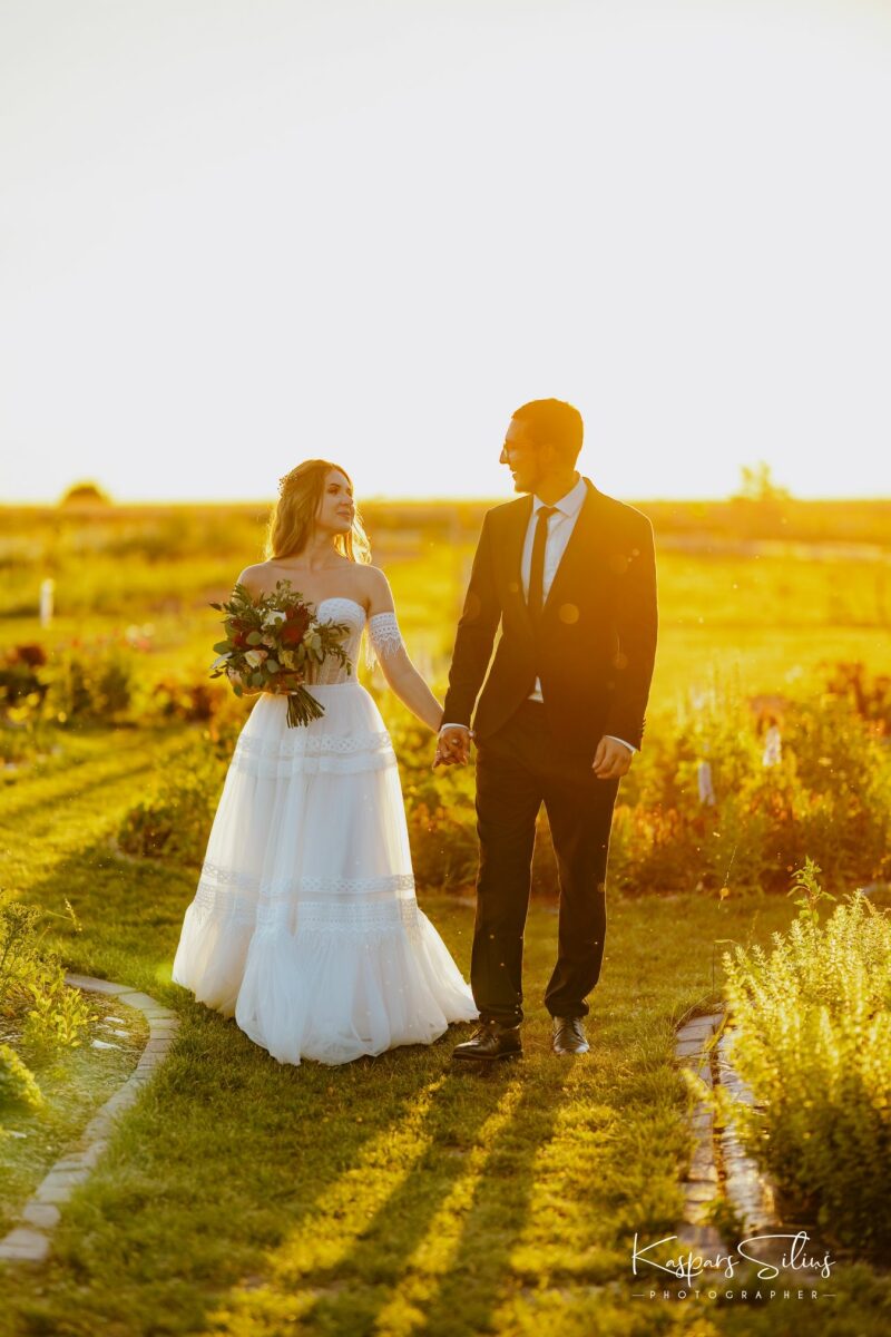 Laura & Edgars