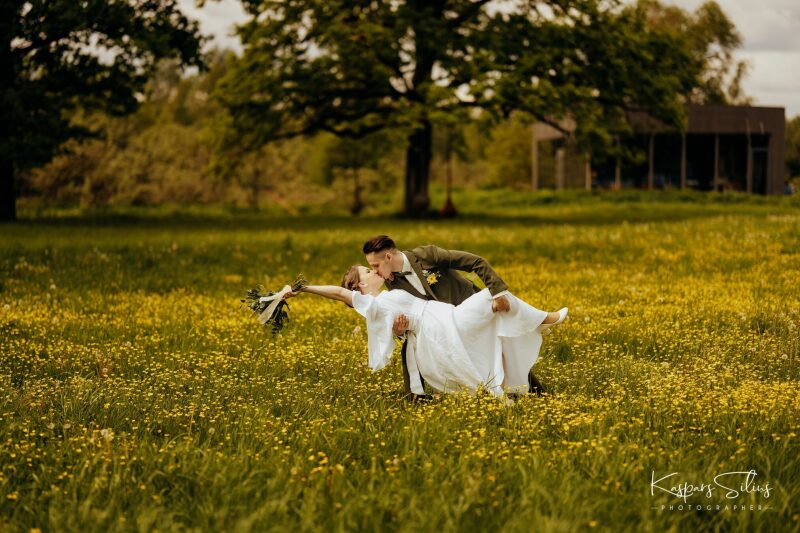 Zanda & Rolands