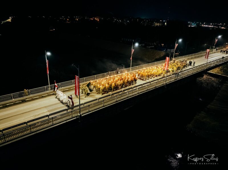 Lāčplēša dienas lāpu gājiens Jēkabpilī