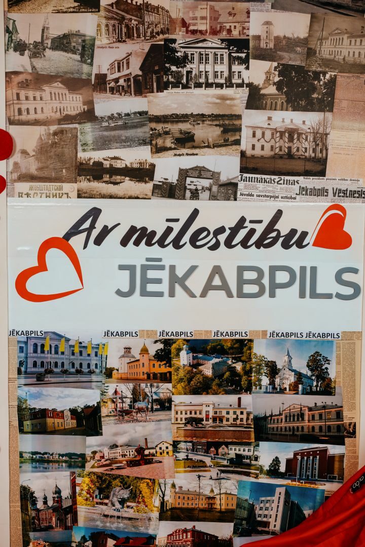Bildes no Valentīndienas pop-up fotostūriem