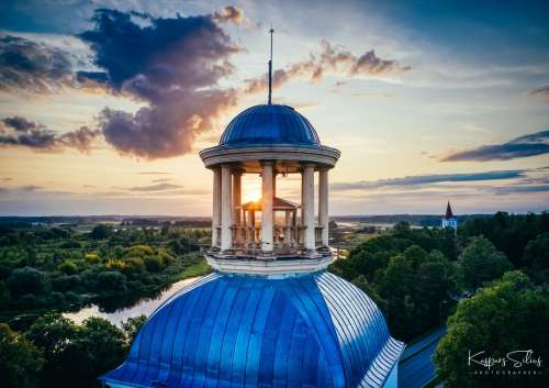 Fotogrāfēšana ar kvadra kopteru, dronu