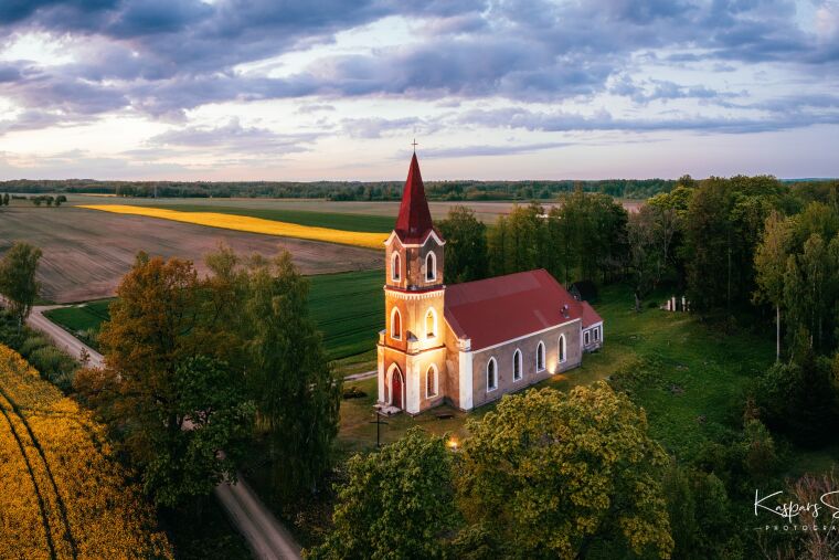 Seces luterāņu baznīca