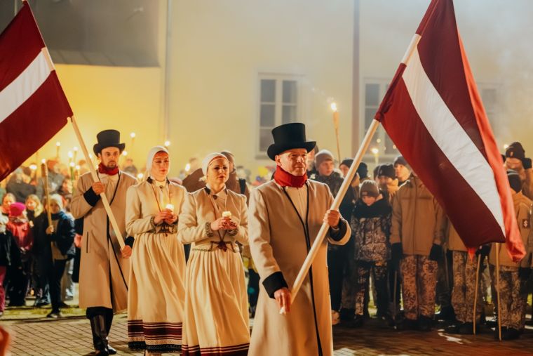 Lāčplēša dienas lāpu gājiens Jēkabpilī