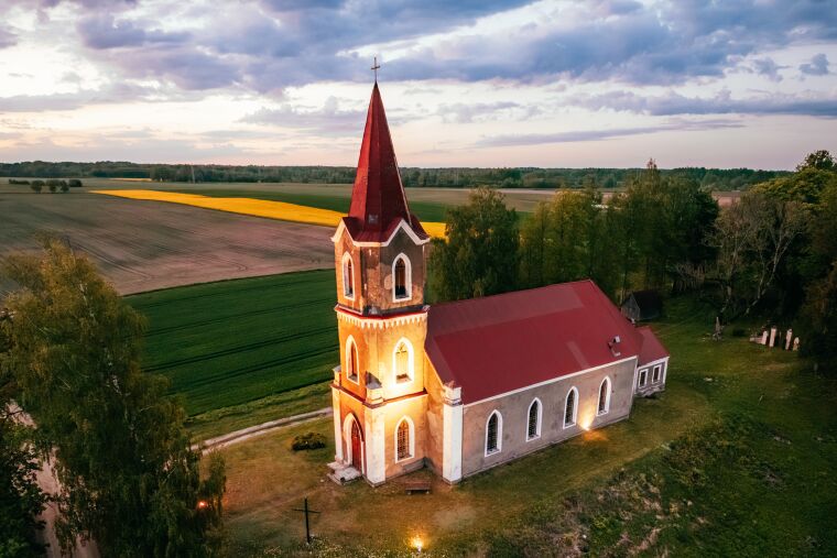 Seces luterāņu baznīca